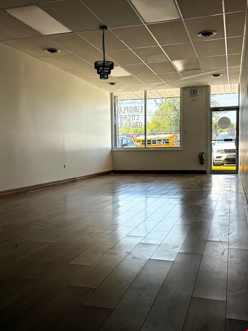 6505A & 6511 Campbell Blvd – 3 Versatile Commercial Spaces