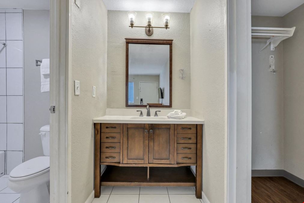 Fairbridge Inn Express 