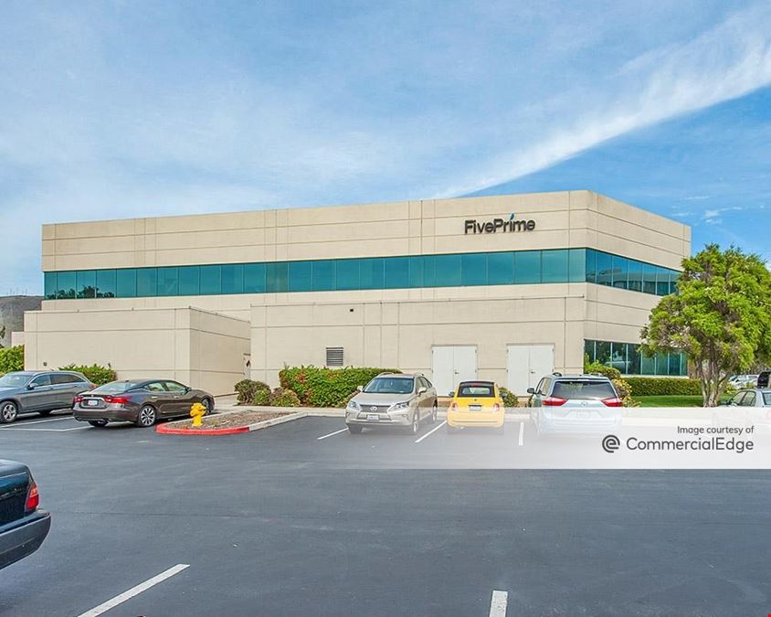 Gateway Crossing - 2 Corporate Drive