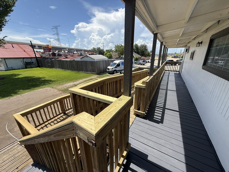 405 8th St, Kemah TX 77565- Office/Retail Opportunity