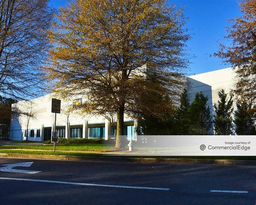 Walton Green Commerce Center - Building 1