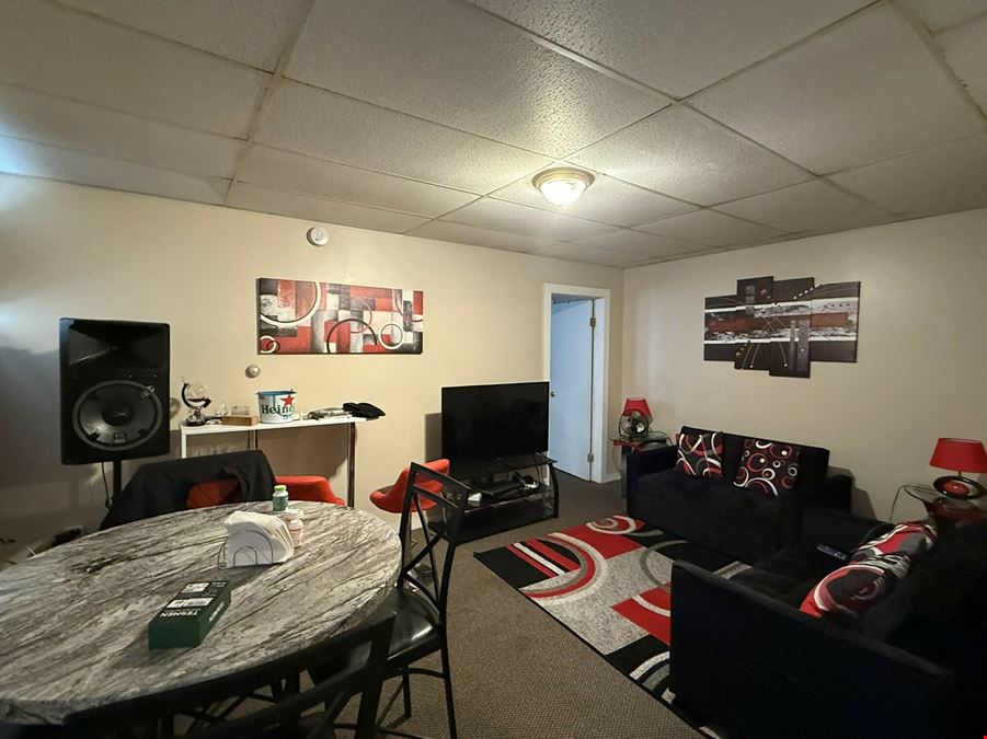 Lenox Point Apartments