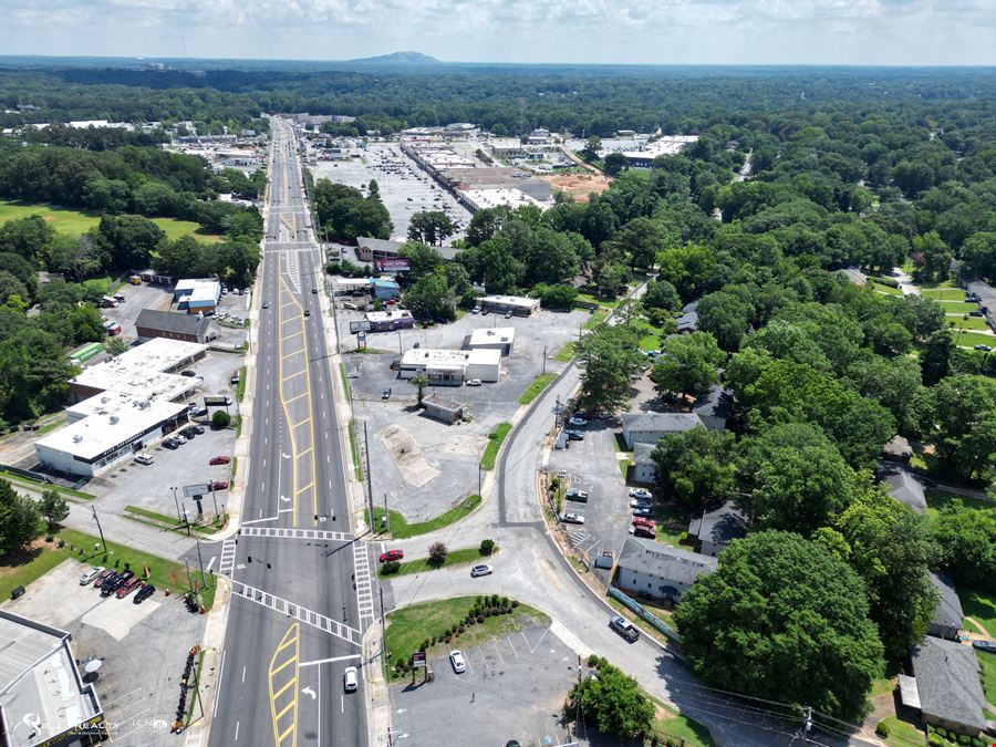 Fully Built-Out, Move-In Ready Medical Facility | ±4,432 SF in Memorial Dr, Decatur