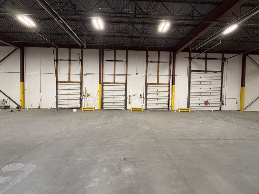 415 Traders Blvd E 