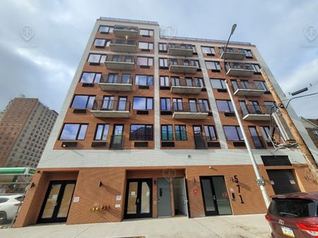Preview of Commercial space for Rent at 571 Jackson Ave