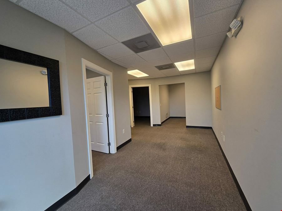 Contractor's Business Park: 1800sf Flex Condo for Sale