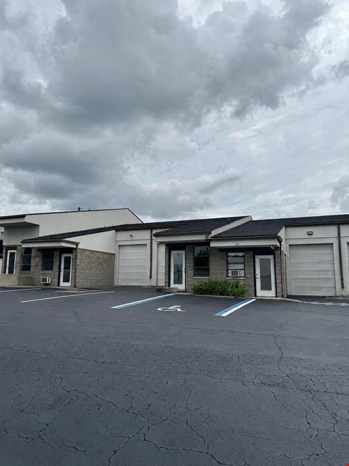 Small-Bay Units with Office/Warehouse Space