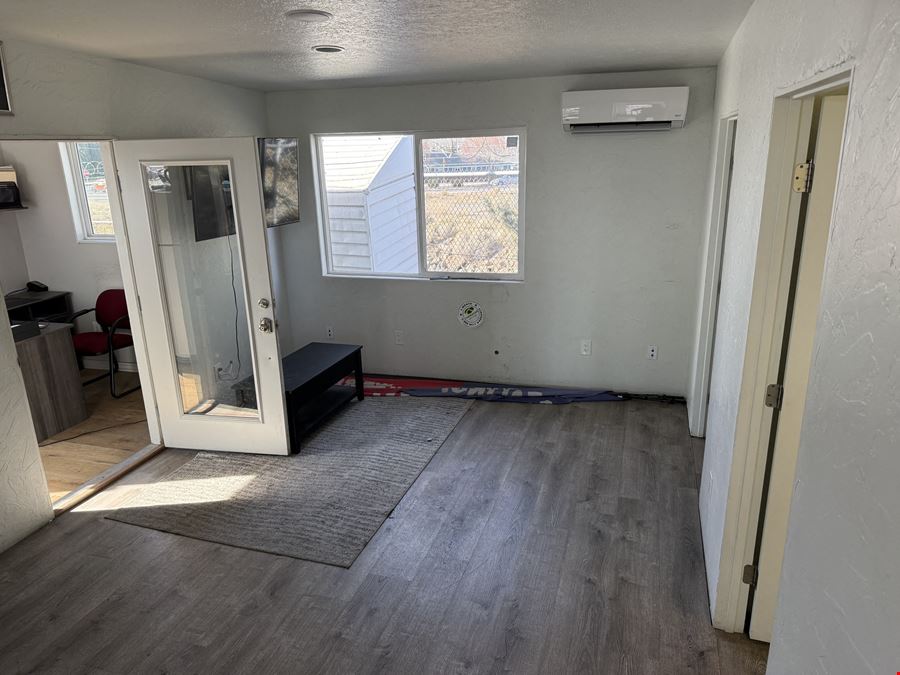 1465 S Highway 97