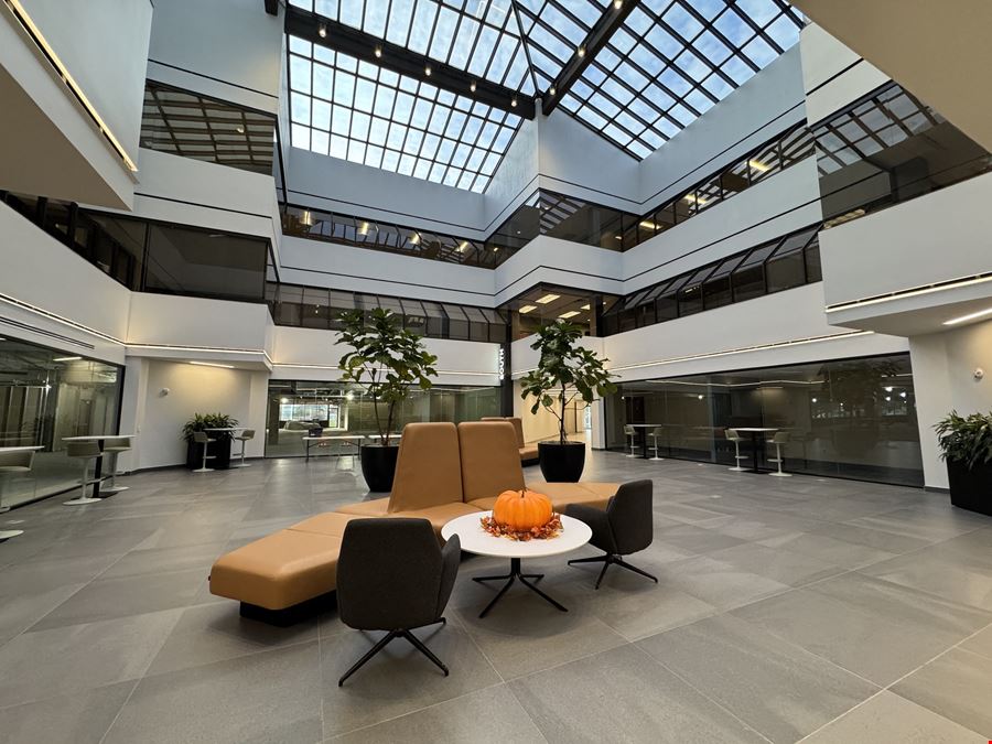 9110 W Dodge-Embassy Plaza