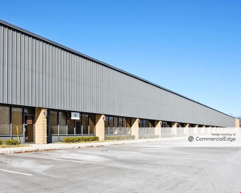 Forsgate Corporate Center - 181 Herrod Blvd