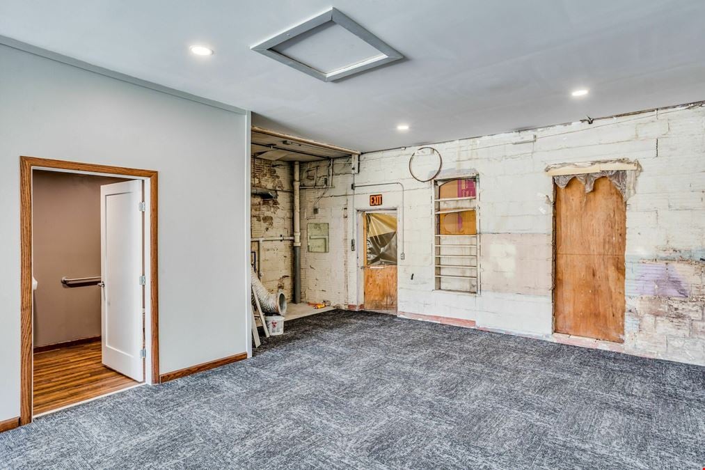 1224 N Main St., Hutchinson