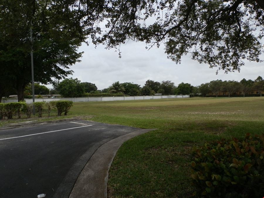 TAMARAC OFFICE/RETAIL SITE