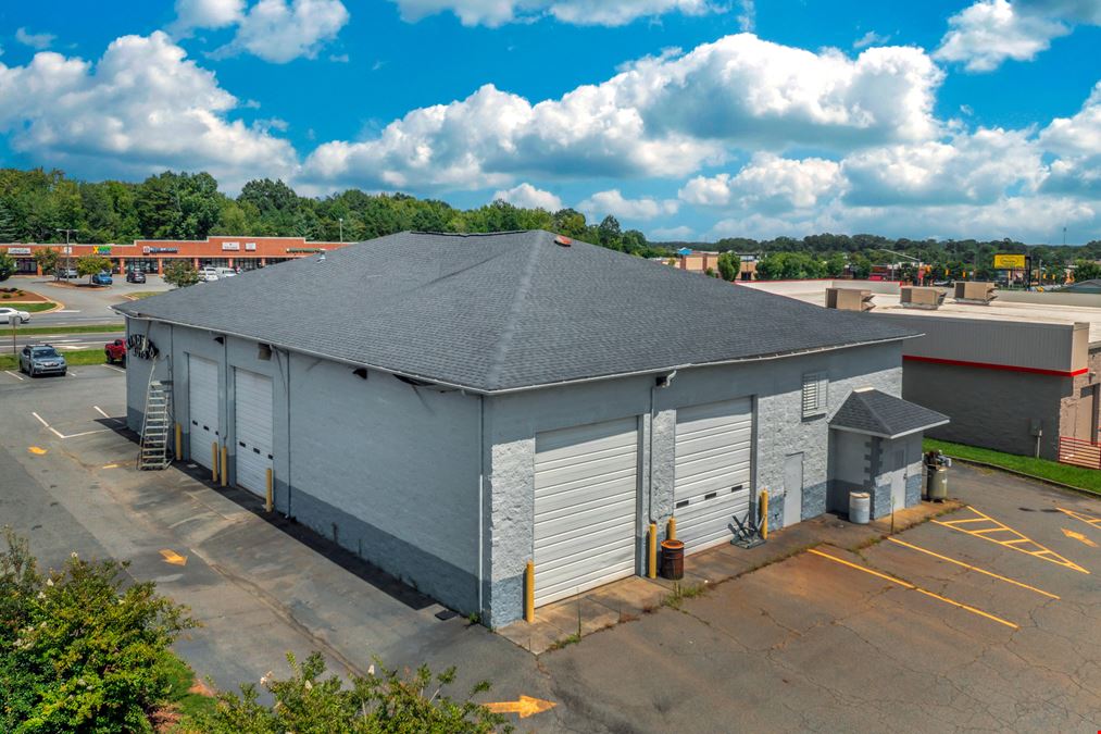 13908 E Independence Blvd