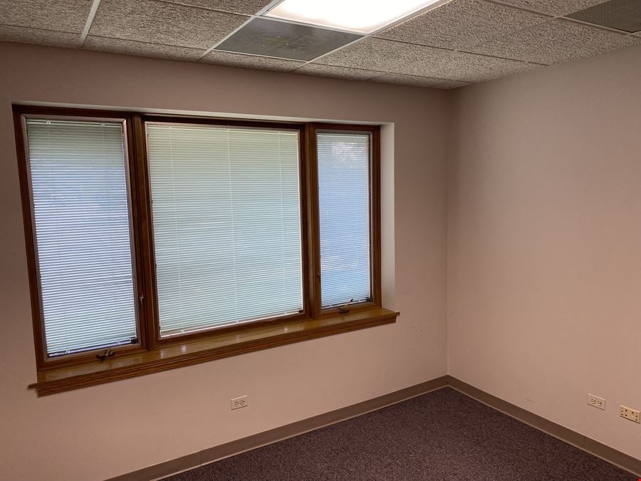 236 E Northwest Hwy, Palatine