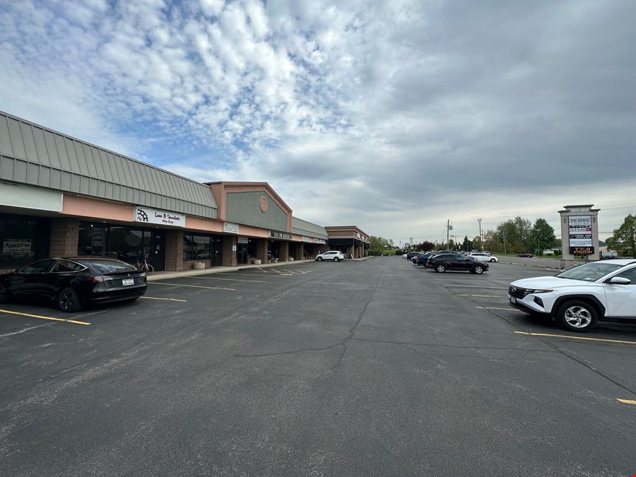 1,420+/- SF Available in Transit Valley Plaza