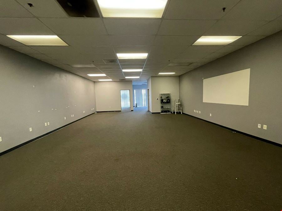 Office/Flex Space Available in Excellent Condition & Move-In Ready