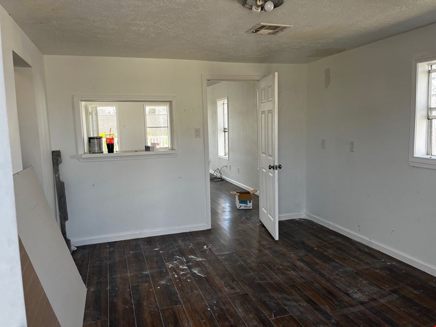 2727 Morning Glory Drive