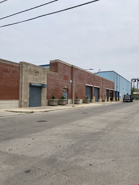 Preview of Industrial space for Rent at 2310 W 58th Street
