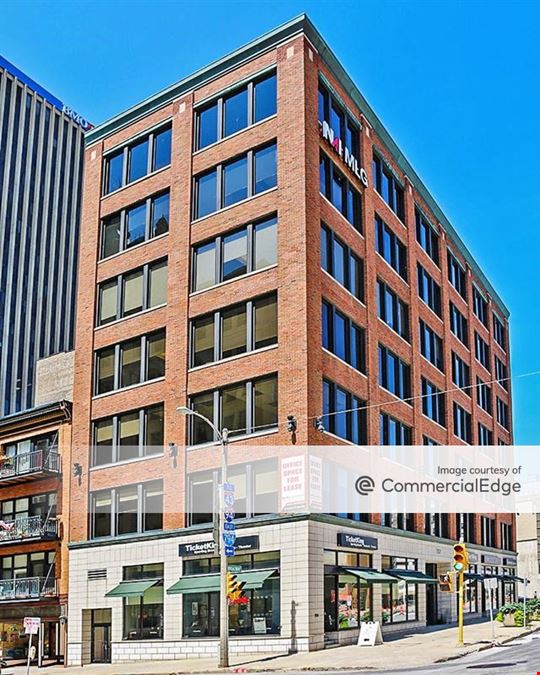 757 North Broadway