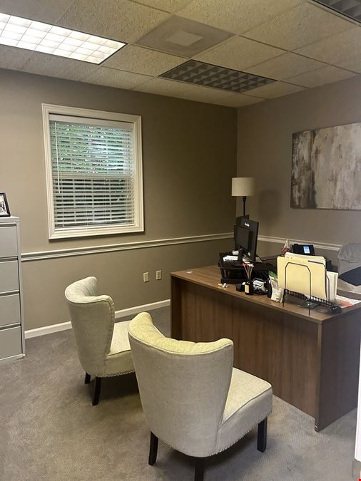 CLASS A OFFICE SPACE AVAILABLE FOR SUBLEASE