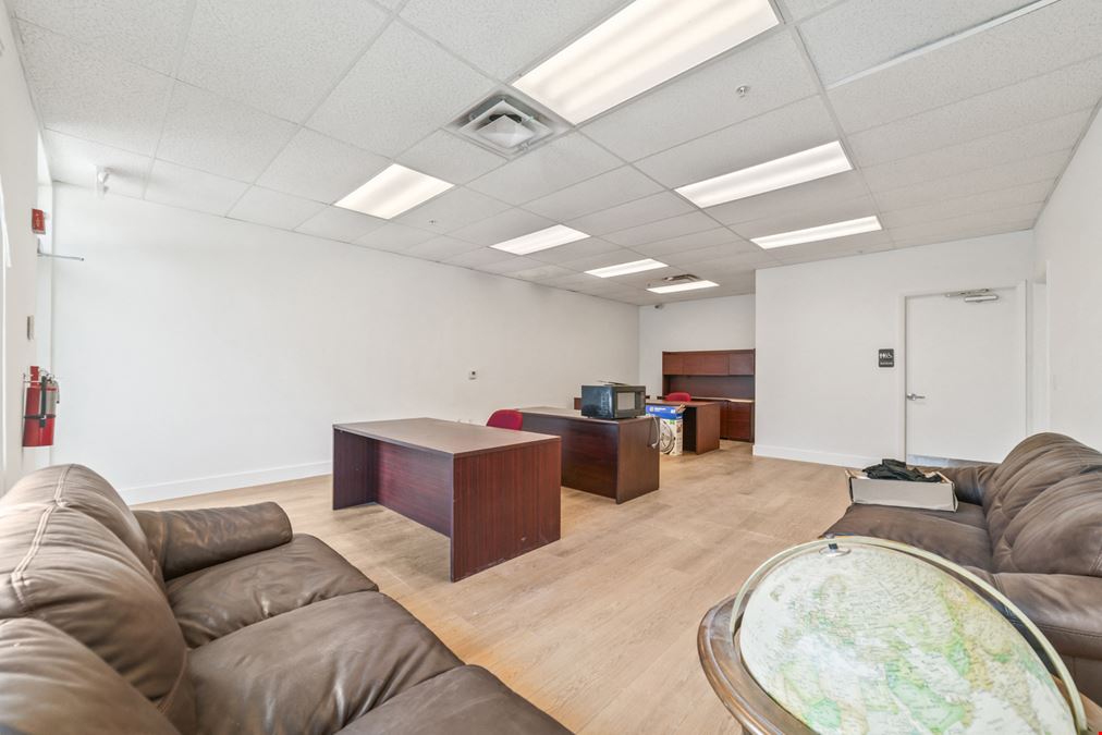 Andrews Business Center Office/Warehouse