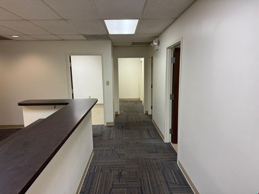 2007 W Franklin St Suite B