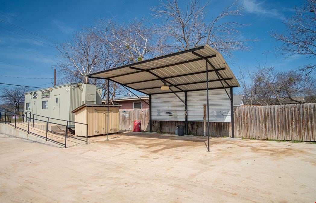 3422 Commercial Avenue