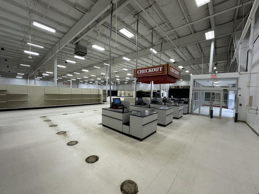 Former Peavey Mart