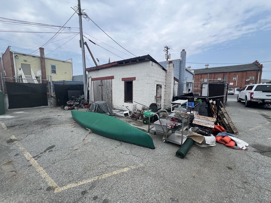 518 & 522 REAR Race Street