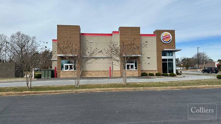 ±2,360 SF Fully Equipped Vacant Restaurant with Double Drive Thru in Clinton, SC
