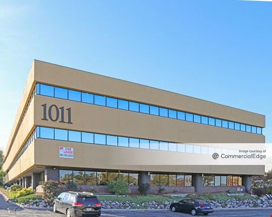 Preview of Office space for Rent at 1011 North Mayfair Road