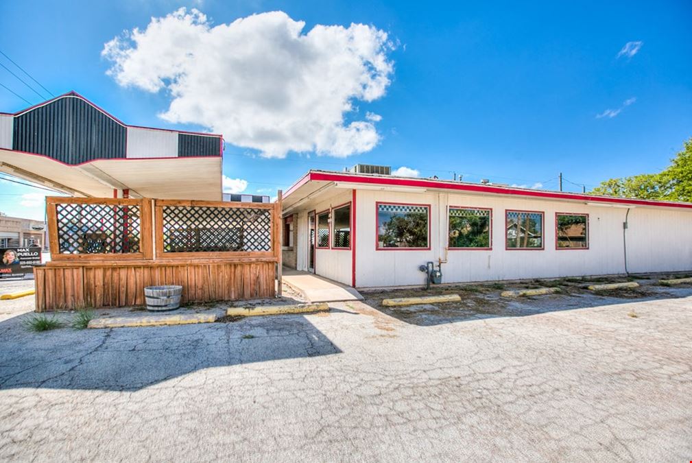1205 N Chadbourne St