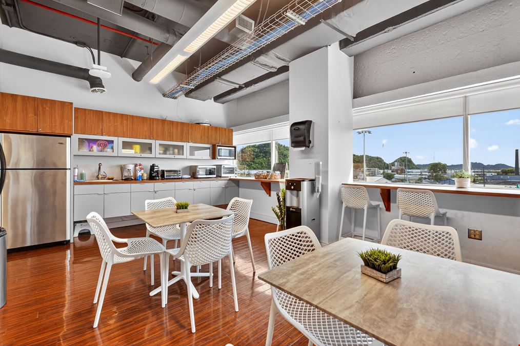 CIM 2 - Income Producing Full 6th Floor - Credit Tenant in a Class A Office Building