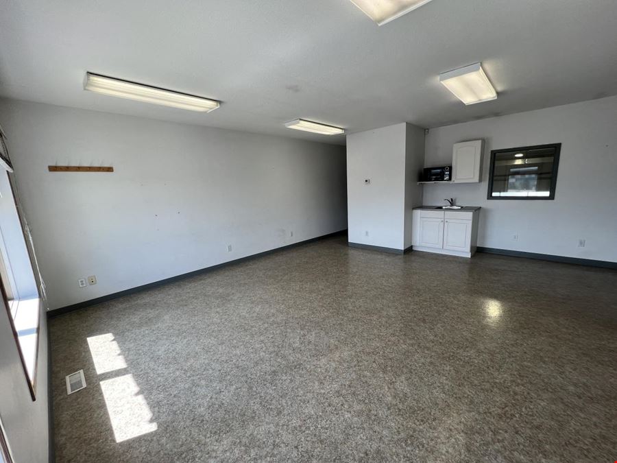 7471 Edgar Industrial Bend - Unit 9