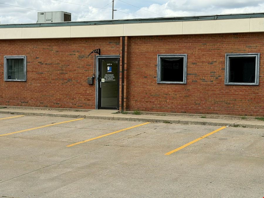 1,600 SF Office Suite Available For Lease