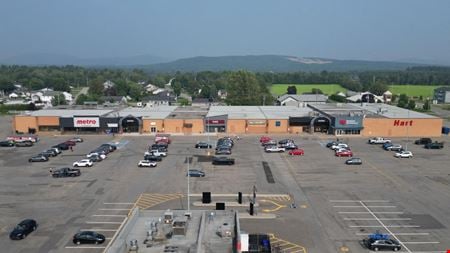Preview of Retail space for Rent at 333 Côte-Joyeuse