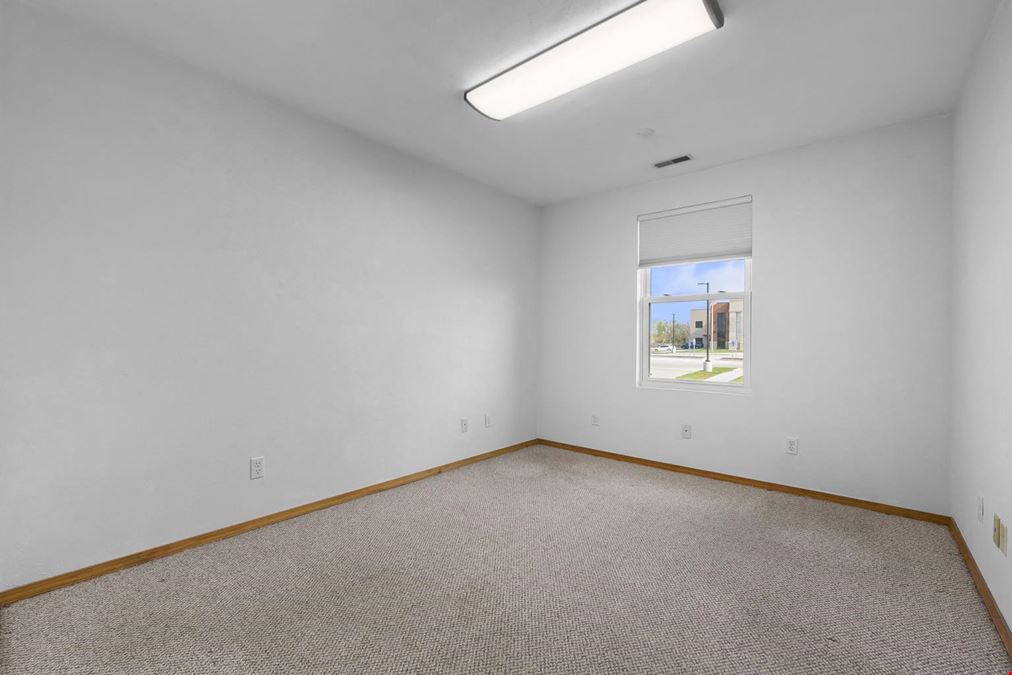 407 W St Joseph St