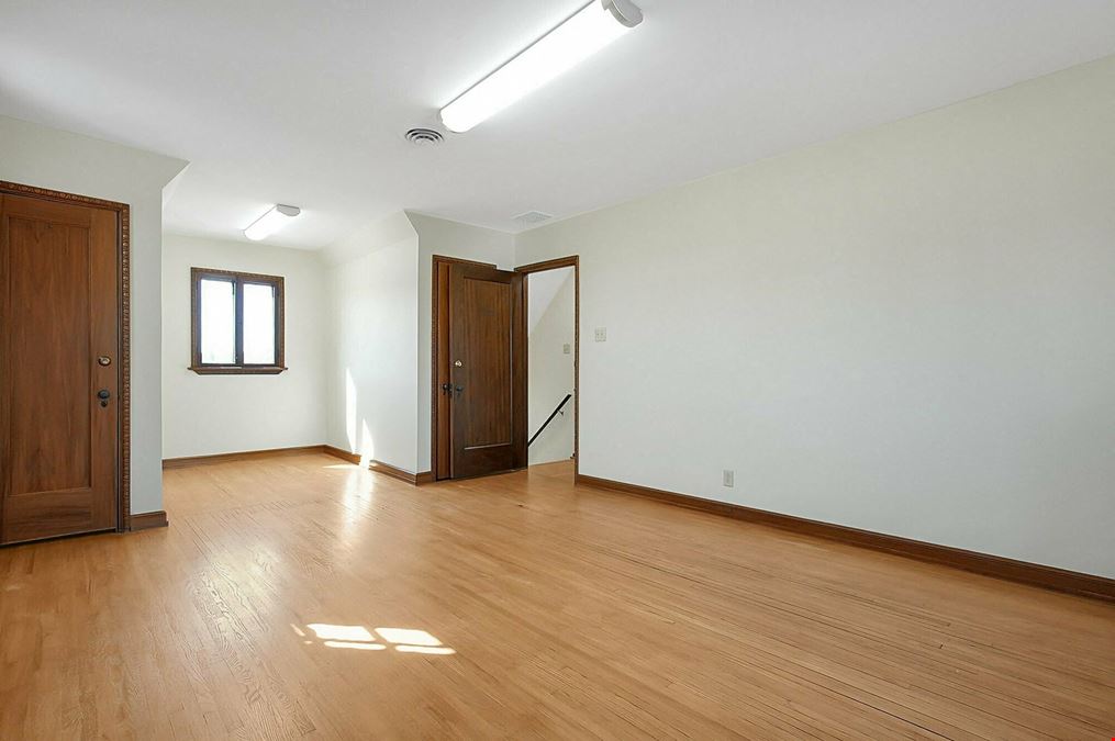 7 Saint Andrews Blvd