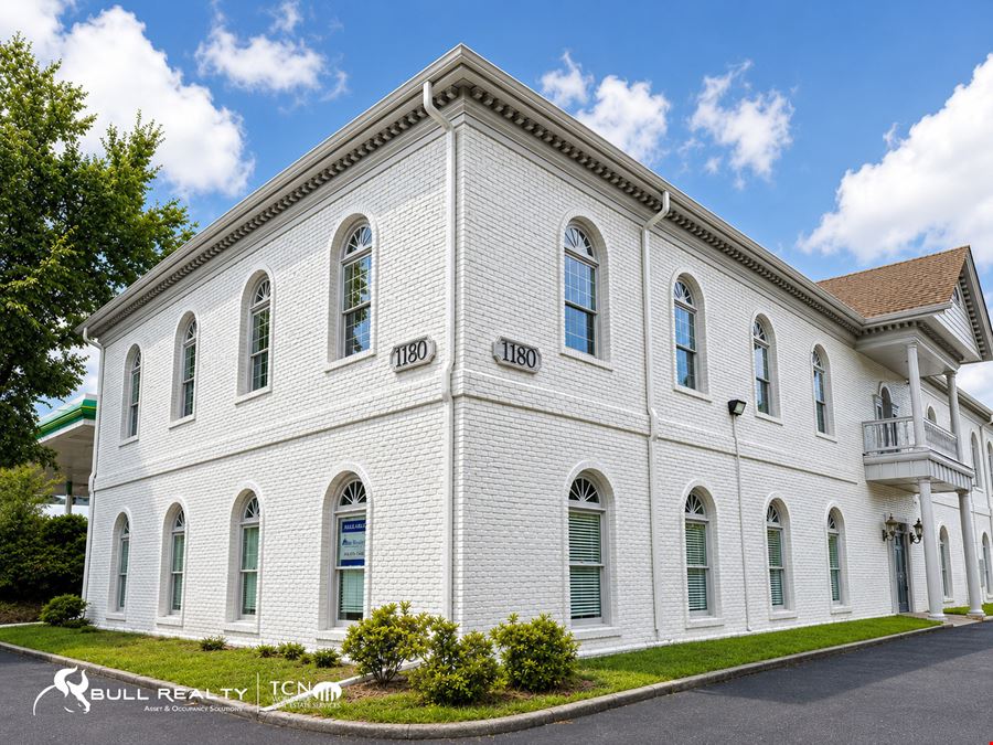 Marietta Office Suites | Five Full-Service Office Suites | ±650 SF to ±2,375 SF