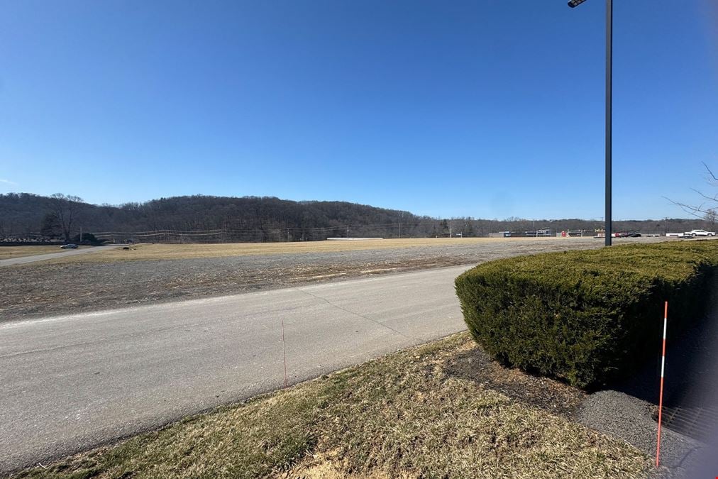 225 Perry Hwy