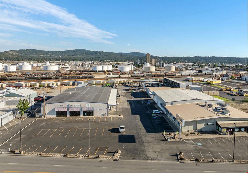 Multi-Tenant Industrial/Retail Investment Opportunity