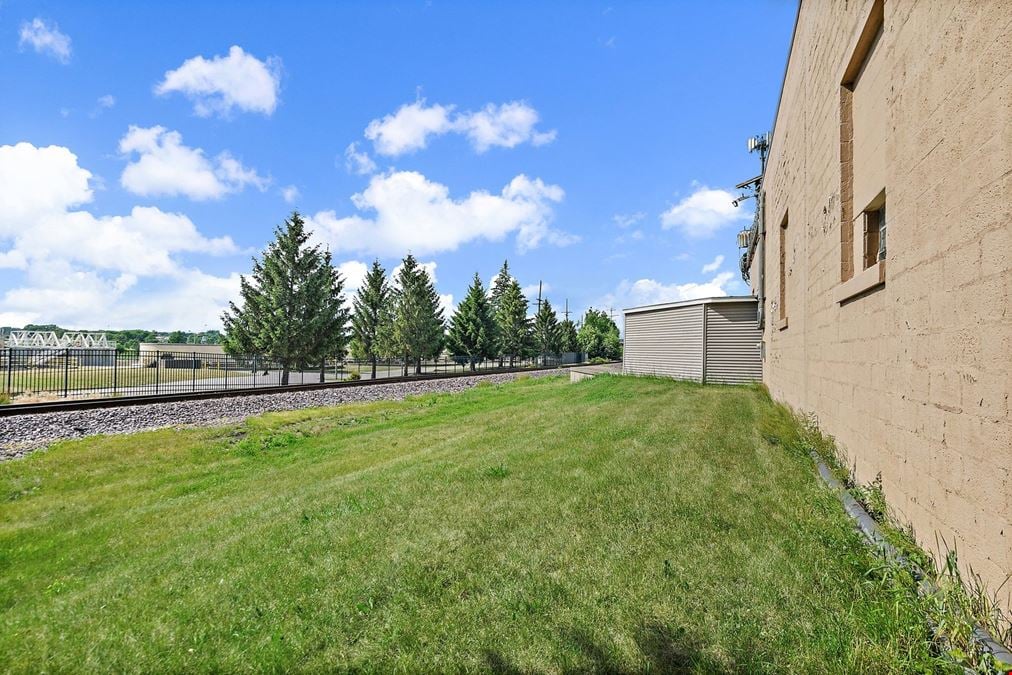 303 Elgin Ave
