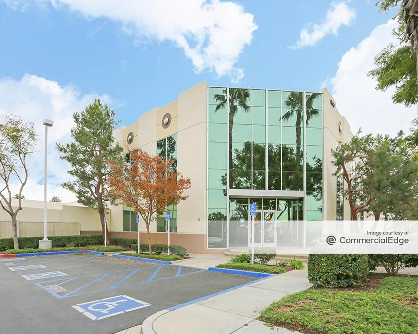 Centrepointe Chino - Bldg. 1