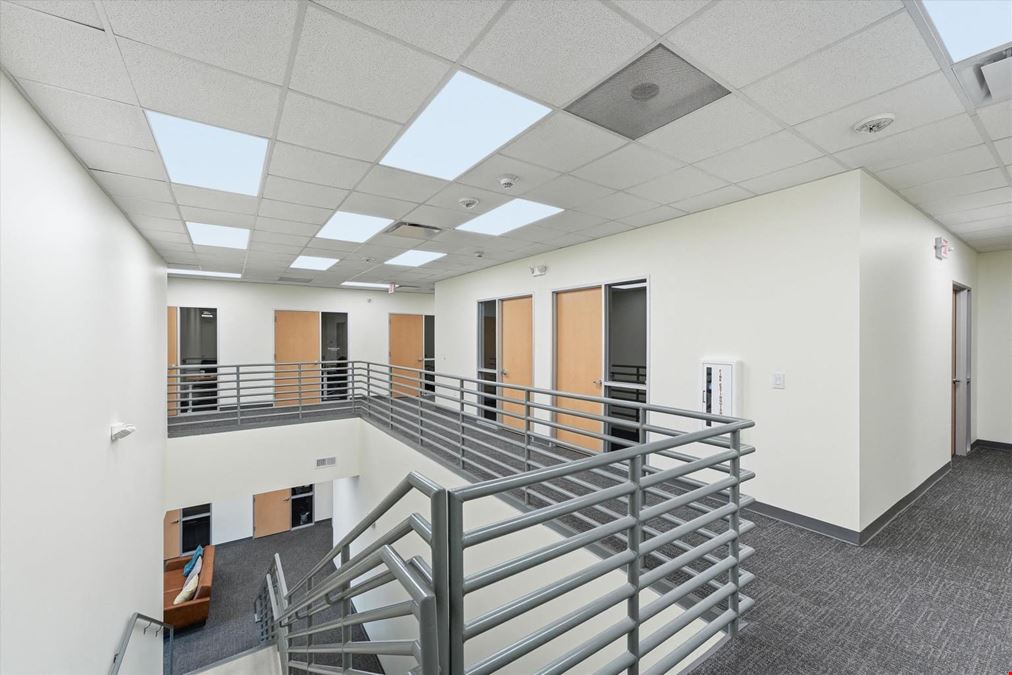 2880 Broadway Bend Dr 