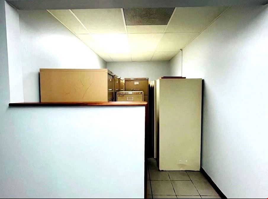 Ave. Santa Juanita, #B1