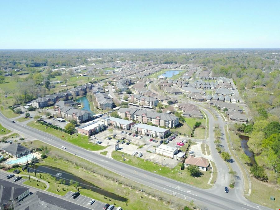 Grand Pointe Village Shopping Center