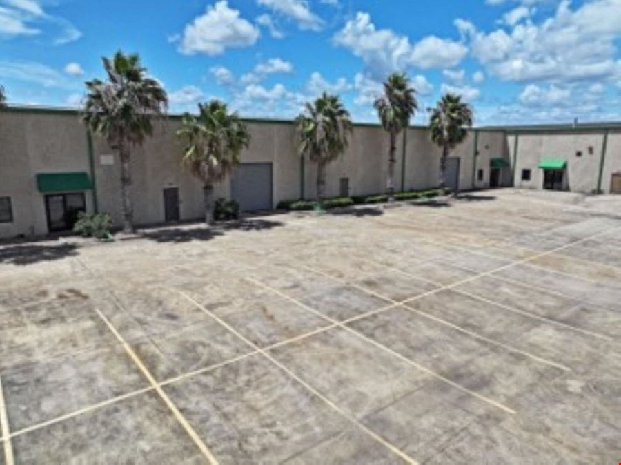 5655 Bear Ln | Bear Lane Plaza