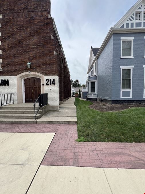 214 W Main St