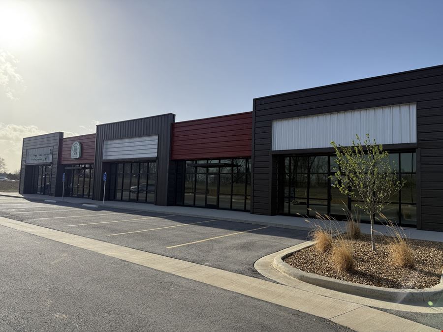 NEW CONSTRUCTION RETAIL FOR SALE OR LEASE IN NIXA