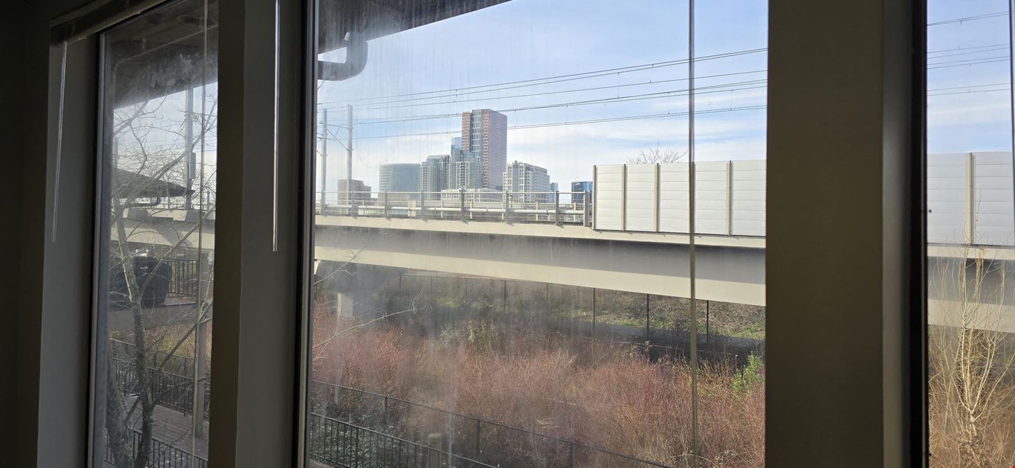Nine Lake Bellevue - Unit 213